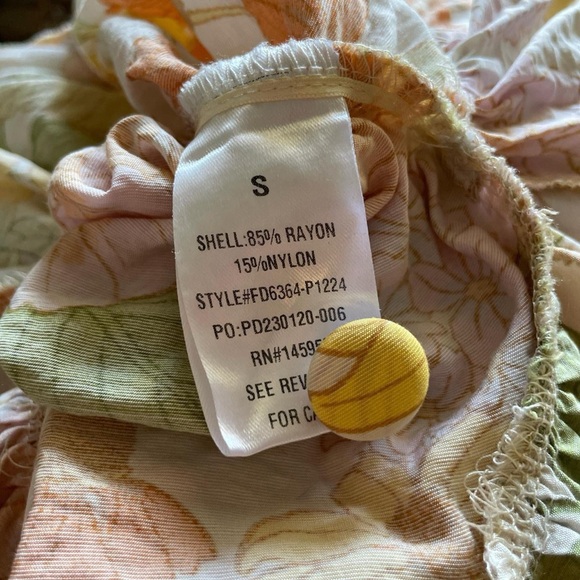 Floral Ruched Dress - Picture 5 of 5